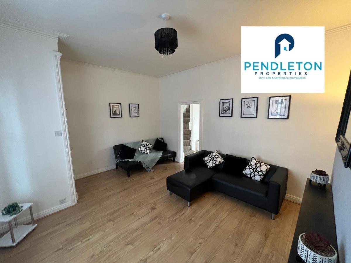 Modern 3 Bed House With Free Parking And Wi-Fi Villa Preston  Eksteriør bilde
